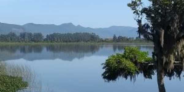 Camping Lagoa do Horcio, Por Joo Batista Conceio