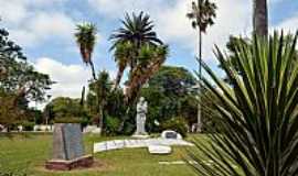 Quara - Quara-RS-Monumento em homenagem s Mes na Praa General Osrio-Foto:Leirbag