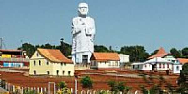 Parque Centro Germnico Missioneiro e esttua de So Pedro Apstolo em So Pedro do Buti-Foto:Jeremias Wachholz