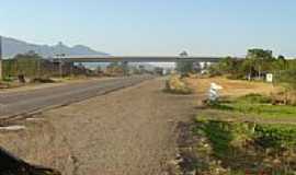 Terra de Areia - Viaduto da Rota do Sol-Foto:PACM BR101SCRS Geren