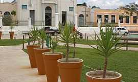 Mata de So Joo - Mata de So Joo-BA-Praa e Igreja de So Joo Batista-Foto:Carlos H. Silva de Souza