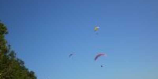 Vo livre parapente em Bateias de Baixo, Por Antonio Waldmann