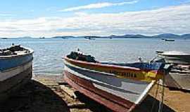 Biguau - Barcos de pesca em Biguau-Foto:Eric Muzamba