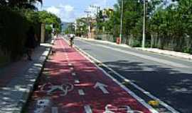 Cachoeira do Bom Jesus - Avenida-Foto:Archimedes 