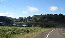 Capo Alto - Lago s margens da Rodovia em Capo Alto-Foto:cicero r maciel