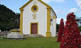 Governador Celso Ramos - Capela de N.Sra.da Piedade na Praia da Armao da Piedade em Governador Celso Ramos-SC-Foto:Caio de Santi