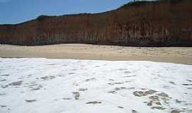 Mucuri - Mucuri-BA-Falsias na Praia Costa Dourada-Foto:Rubens Mota