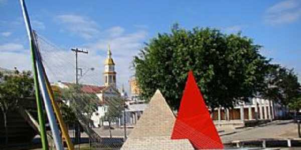 Monumento Histórico alusivo ao Centenário de Morro da Fumaça