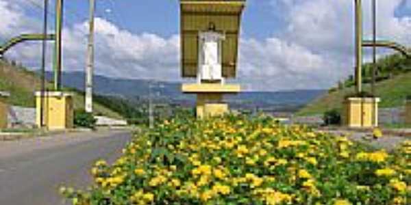 Cristo no Prtico de entrada de Petrolndia-SC-Foto:Maurcio Borghesan