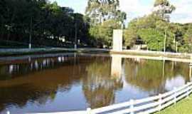 Ponte Serrada - Ponte Serrada-SC-Lago no Parque de Exposies-Foto:THIAGO DAMBROS