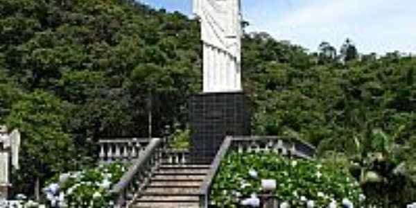 Rodeio-SC-Imagem do Cristo Redentor no Bairro Ipiranga-Foto:Carlos C. Nasato