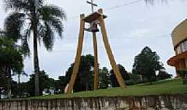 So Domingos - Torre do Sino da Igreja Matriz de So Domingos-Foto:grigolo