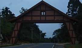 So Ludgero - Portico de Entrada de So Ludgero por Barbara Bianco