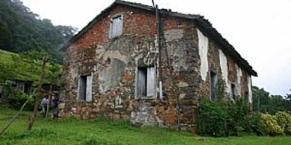 Siderpolis-SC-Casa de Pedra construida em 1914-Foto:Hotel Costa Rique-Face