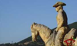 Taquaras - Monumento em homenagem ao Tropeiro - Localidade de Taquaras - Distrito de Rancho Queimado SC