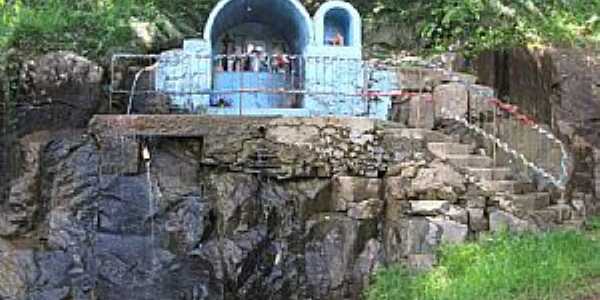 Gruta na beira da estrada entre Treviso e Rio Amrica - Por NLIO BIANCO