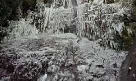 Urupema - Imagens da cidade de Urupema/SC com queda de neve em Julho/2021