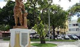 Aracaju - Monumento na Praa Fausto Cardoso em Aracaj-SE-Foto:Adson Lins Intercess