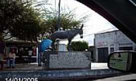 Itabi - Monumento em homenagem ao Festival de Jegue em Itabi-SE-Foto:Sergio Falcetti