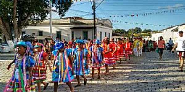 tradicional cortejo folclrico - 
por Leonardo Barreto