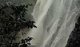 Nuguau - Cachoeira da Serra Nuguau-Foto: losfotosderatonugua