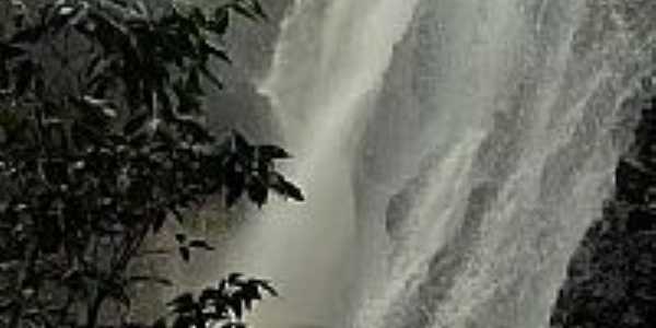 Cachoeira da Serra Nuguau-Foto: losfotosderatonugua