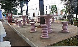 Adolfo - Pra�a no centro da cidade de Adolfo - SP