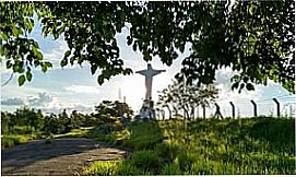 Agua� - Cruzeiro na cidade  de Agua� - SP