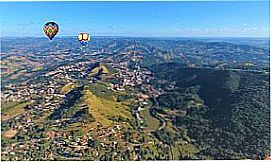 �guas de Lind�ia - Vis a�rea da cidade de �guas de Lind�ia - SP