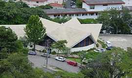 guas de Lindia - guas de Lindia-SP-Igreja de Cristo Rei vista do alto -Foto:Faaguiar