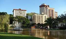 guas de Lindia - guas de Lindia-SP-O Lago e parcial da cidade-Foto:Ernandes C Santos