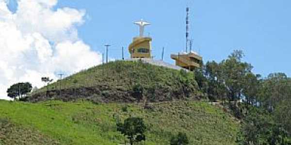 guas de Lindia-SP-Cristo Redentor no Morro do Cruzeiro-Foto:chaleslagoazul.com.br