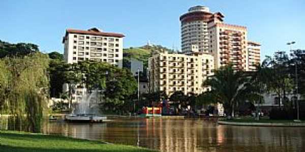 guas de Lindia-SP-O Lago e parcial da cidade-Foto:Ernandes C Santos