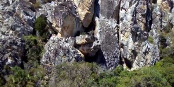 gruta papo de jacar, Por Carlos Ernani