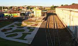 Agudos - Agudos-SP-Estao Ferroviria-EFS-Foto:Adriano Martins