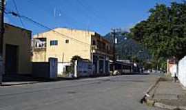 Ana Dias - Rua da cidade-Foto:Ismar Francisco Ribe 