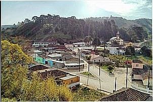 Vista  de Ara�a�ba distrito de Apia� - SP