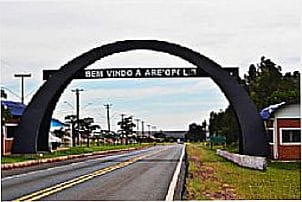 P�rtico de entrada da cidade de Arei�polis - SP