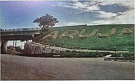 Aruj� - P�rtico de  entrada da cidade de Aruj� - SP