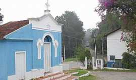 Aruj - Aruj-SP-Estrada da Penha-Foto:Eyci Borges