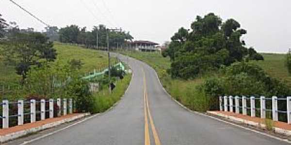 Aruj-SP-Ponte sobre o Rio Jaguari-Foto:Eyci Borges