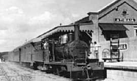 Atibaia - Estao Ferroviria de Atibaia em 1950-Foto:Carlheinz Hahmann