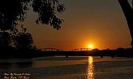 Barra Bonita - Barra Bonita-SP-Pr do Sol e a Ponte-Foto:Ernandes C Santos