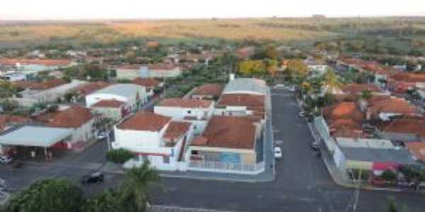 Praa da Prefeitura vista do alto da torre da Igreja Matriz, Por Eugnio leandro Moims de Brito