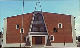 Biritiba-Ussu - Igreja de Santa Cruz em Biritiba-Ussu, distrito de Mogi das Cruzes - SP