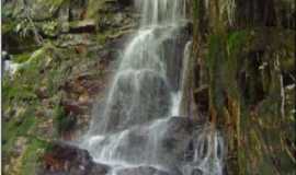 Palmas de Monte Alto - cachoeira do brucunun no parque estadual serra dos montes altos em palmas de monte alto, Por djkibao mandala