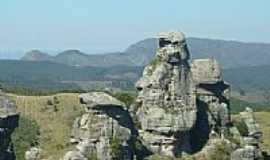 Bom Sucesso de Itarar - Pedra da Galinha - Lugar Mstico por sensonato 