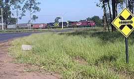 Bueno de Andrada - Bueno de Andrada-SP-Cruzamento da Ferrovia-Foto:MARCO AURLIO ESPARZA