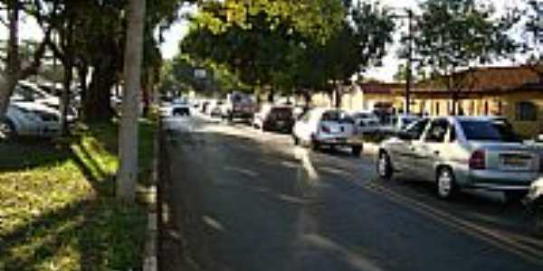 Rua central em Bueno de Andrada-SP-Foto:Umberto Moreno