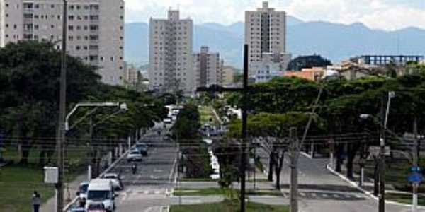 Ponte do Rio Paraba do Sul em Caapava.